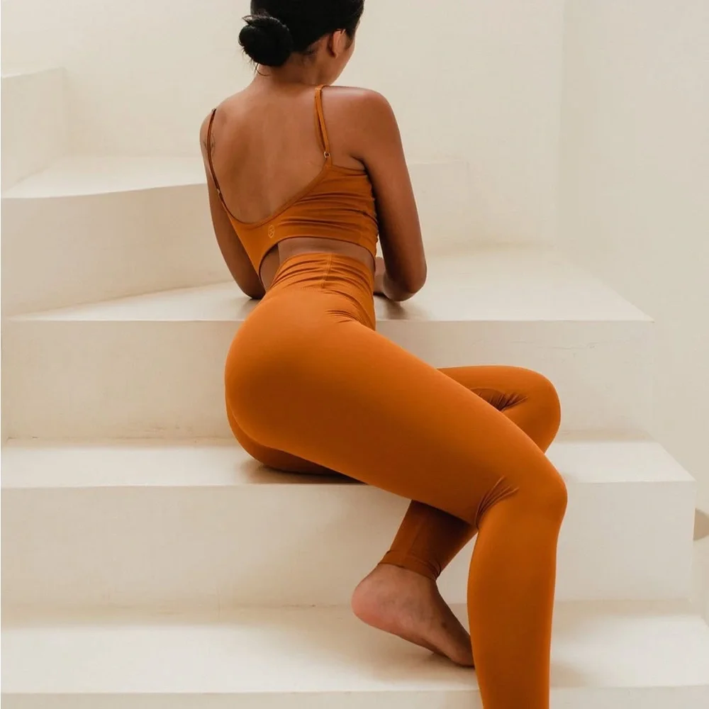 Studio K Bamboo High-Waisted Leggings - Picture 3 of 3